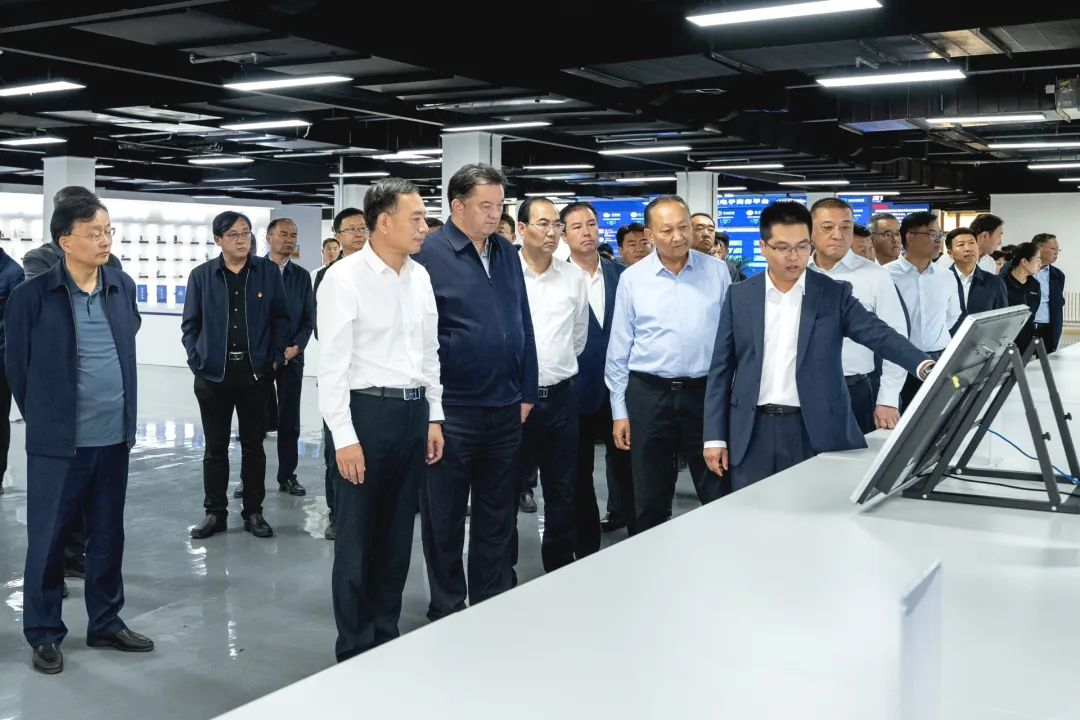 Yili Prefecture Held a Symposium on Promoting the High-quality Development of the Khorgos Economic Development Zone, and Secretary Yang Xiuli and Governor Ye’erxiati Tu’erxunbai Led a Team to Visit the Khorgos Digital Economy Headquarters of IBI